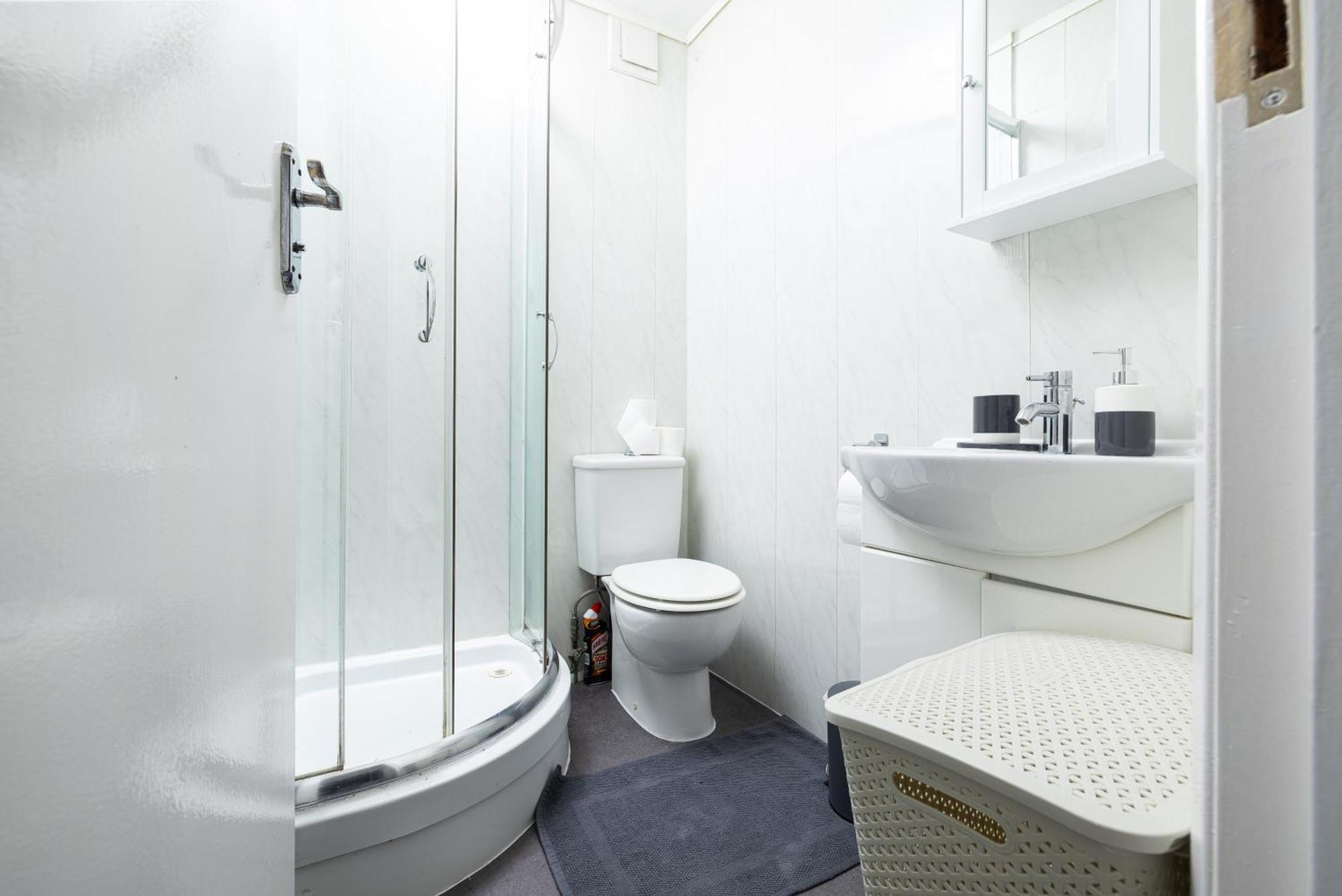 One Bedroom Apartment Opposite Brent Cross Station London Kültér fotó
